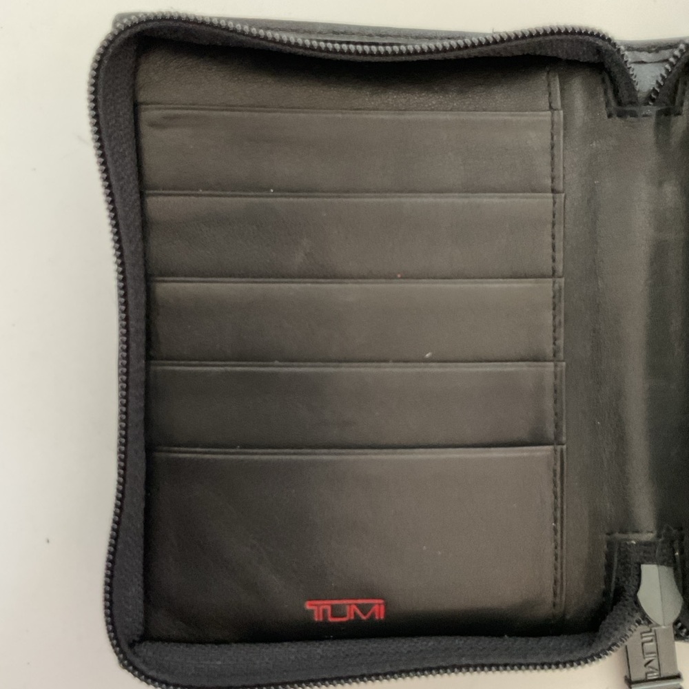 Tumi Vintage Leather BlackBerry Zippered Wallet Case